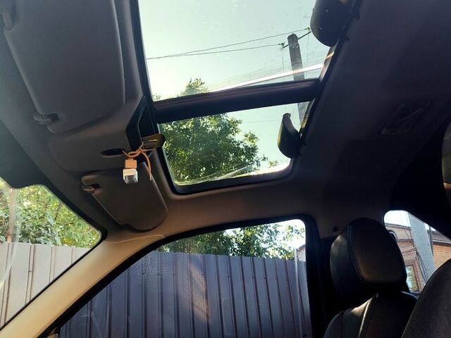 Чорний Ленд Ровер Freelander, об'ємом двигуна 2 л та пробігом 150 тис. км за 7000 $, фото 3 на Automoto.ua