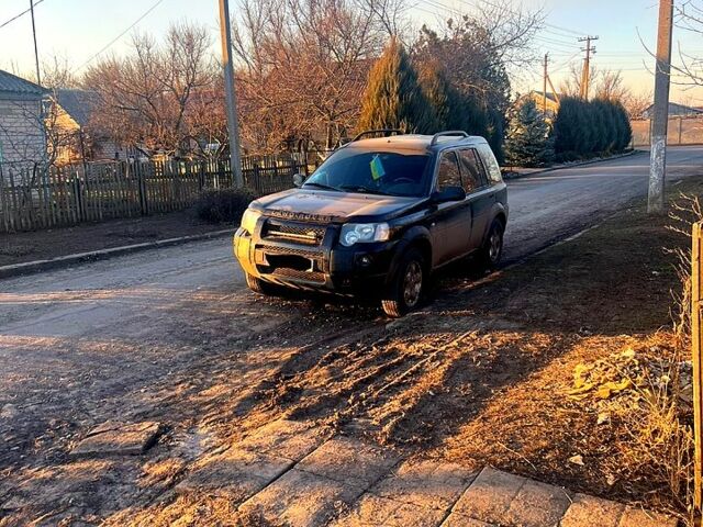 Чорний Ленд Ровер Freelander, об'ємом двигуна 2 л та пробігом 298 тис. км за 4500 $, фото 6 на Automoto.ua
