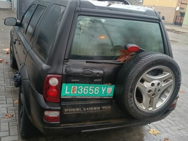 Черный Ленд Ровер Фрилендер, объемом двигателя 2 л и пробегом 178 тыс. км за 2365 $, фото 3 на Automoto.ua