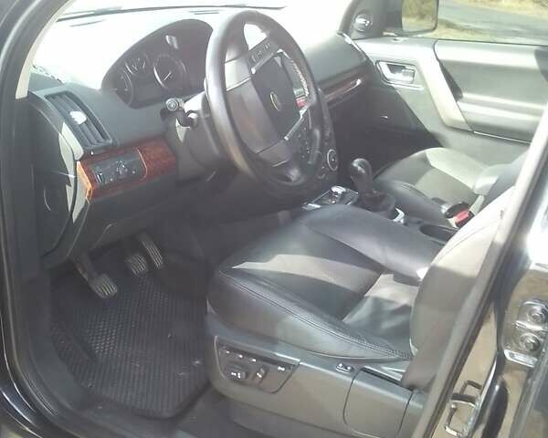 Черный Ленд Ровер Фрилендер, объемом двигателя 2.2 л и пробегом 288 тыс. км за 9700 $, фото 10 на Automoto.ua