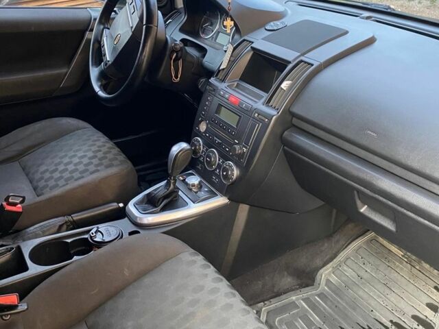Чорний Ленд Ровер Freelander, об'ємом двигуна 2.2 л та пробігом 288 тис. км за 9300 $, фото 6 на Automoto.ua