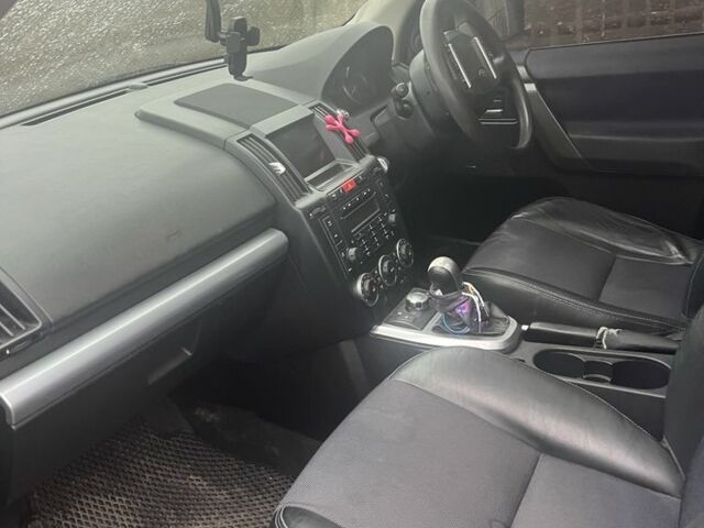 Черный Ленд Ровер Фрилендер, объемом двигателя 2.2 л и пробегом 260 тыс. км за 4200 $, фото 5 на Automoto.ua