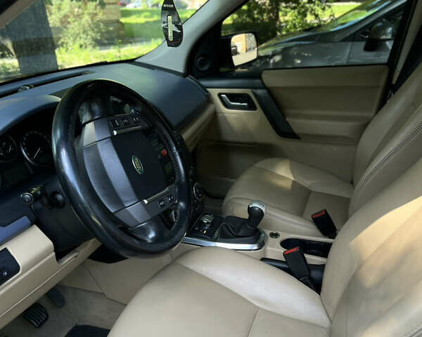 Чорний Ленд Ровер Freelander, об'ємом двигуна 2.18 л та пробігом 279 тис. км за 9800 $, фото 12 на Automoto.ua