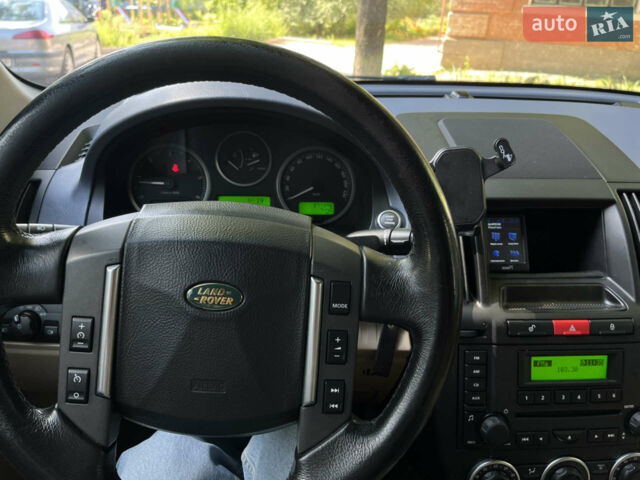Чорний Ленд Ровер Freelander, об'ємом двигуна 2.18 л та пробігом 279 тис. км за 8000 $, фото 10 на Automoto.ua