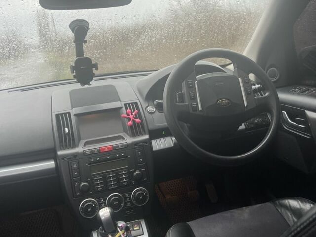 Черный Ленд Ровер Фрилендер, объемом двигателя 2.2 л и пробегом 260 тыс. км за 4200 $, фото 6 на Automoto.ua