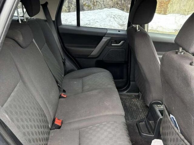 Черный Ленд Ровер Фрилендер, объемом двигателя 0 л и пробегом 300 тыс. км за 5000 $, фото 5 на Automoto.ua