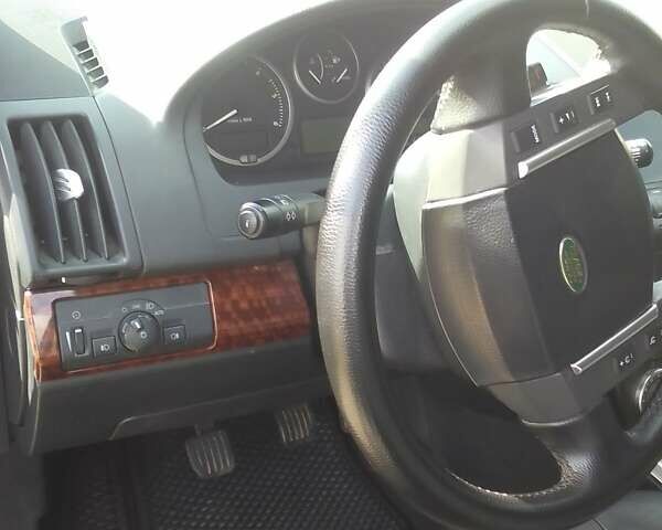 Черный Ленд Ровер Фрилендер, объемом двигателя 2.2 л и пробегом 288 тыс. км за 9700 $, фото 11 на Automoto.ua