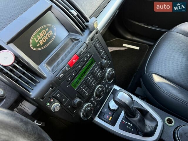 Чорний Ленд Ровер Freelander, об'ємом двигуна 2.2 л та пробігом 240 тис. км за 10700 $, фото 52 на Automoto.ua