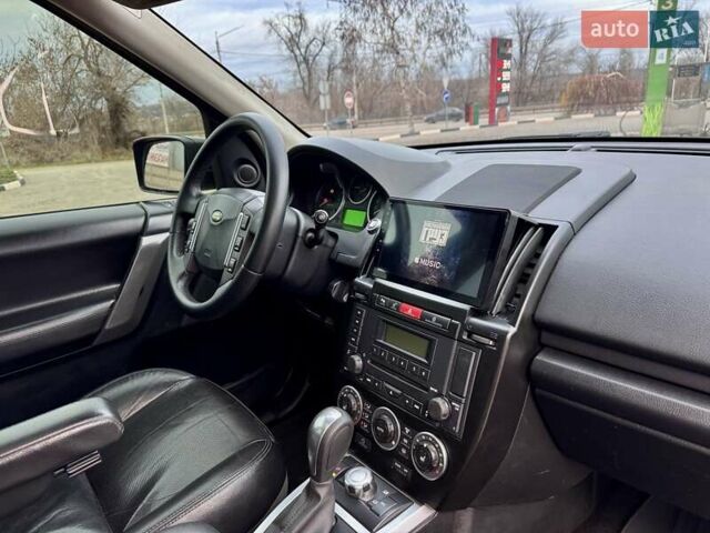 Черный Ленд Ровер Фрилендер, объемом двигателя 3.2 л и пробегом 207 тыс. км за 7950 $, фото 19 на Automoto.ua