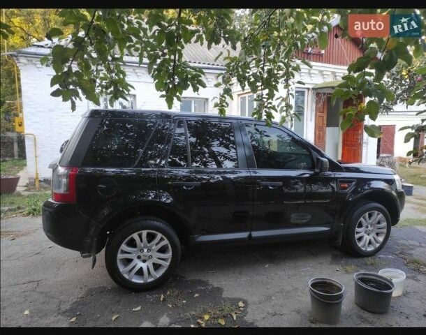 Черный Ленд Ровер Фрилендер, объемом двигателя 3.2 л и пробегом 212 тыс. км за 7800 $, фото 4 на Automoto.ua
