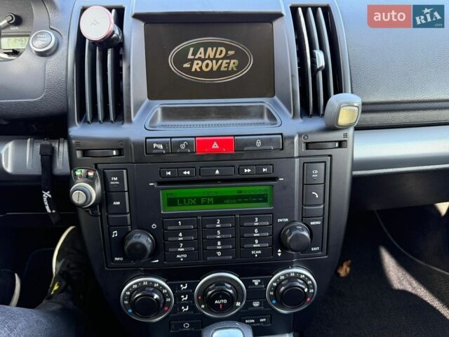 Чорний Ленд Ровер Freelander, об'ємом двигуна 2.2 л та пробігом 240 тис. км за 10700 $, фото 51 на Automoto.ua
