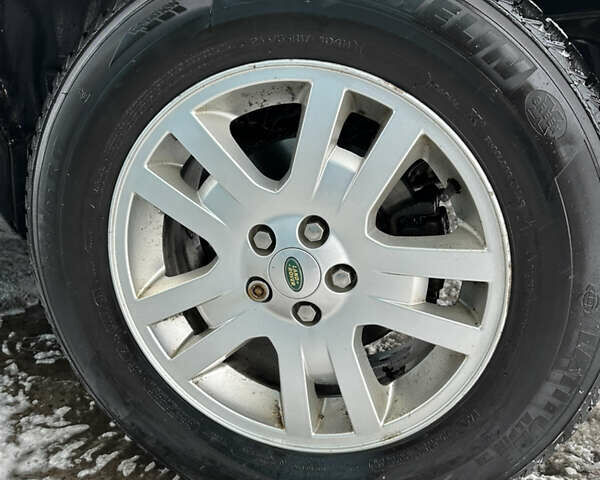 Чорний Ленд Ровер Freelander, об'ємом двигуна 2.2 л та пробігом 367 тис. км за 9500 $, фото 7 на Automoto.ua