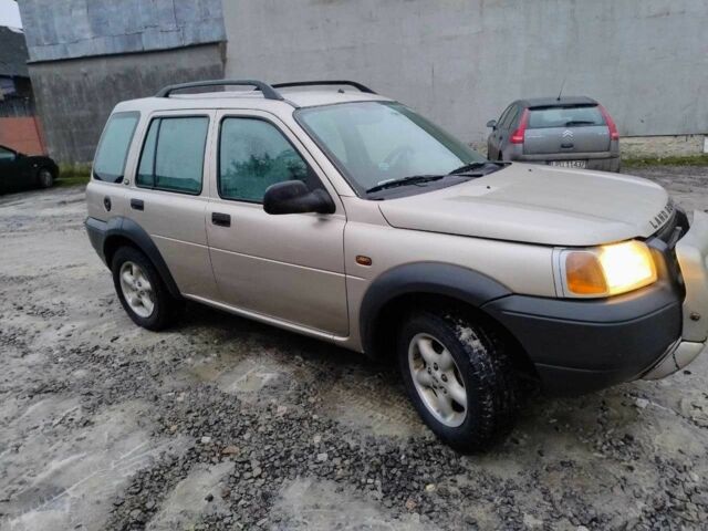 Чорний Ленд Ровер Freelander, об'ємом двигуна 2 л та пробігом 220 тис. км за 2939 $, фото 5 на Automoto.ua