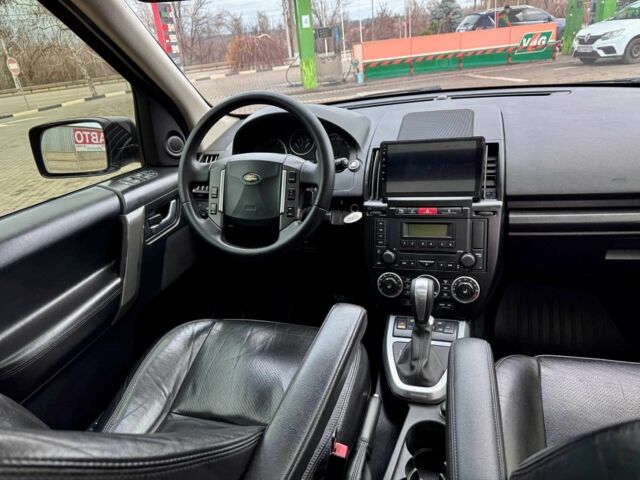 Черный Ленд Ровер Фрилендер, объемом двигателя 3.2 л и пробегом 201 тыс. км за 7950 $, фото 16 на Automoto.ua