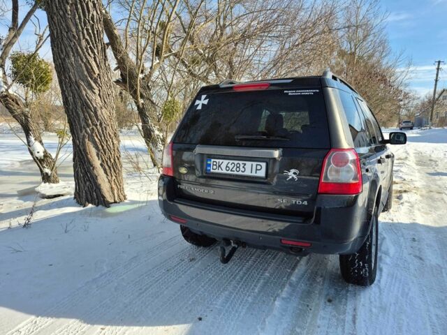 Чорний Ленд Ровер Freelander, об'ємом двигуна 2.2 л та пробігом 305 тис. км за 7500 $, фото 2 на Automoto.ua