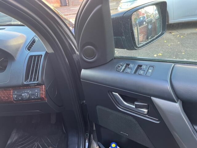 Чорний Ленд Ровер Freelander, об'ємом двигуна 2.2 л та пробігом 160 тис. км за 4500 $, фото 14 на Automoto.ua