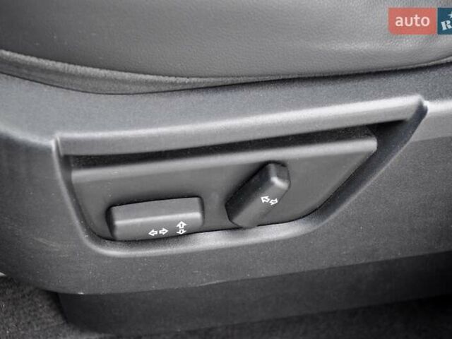 Черный Ленд Ровер Фрилендер, объемом двигателя 2.2 л и пробегом 277 тыс. км за 8400 $, фото 17 на Automoto.ua