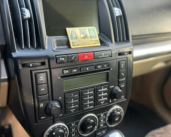 Чорний Ленд Ровер Freelander, об'ємом двигуна 2.2 л та пробігом 320 тис. км за 9500 $, фото 16 на Automoto.ua