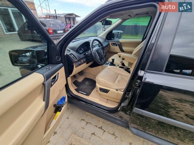 Чорний Ленд Ровер Freelander, об'ємом двигуна 2.18 л та пробігом 260 тис. км за 10300 $, фото 13 на Automoto.ua