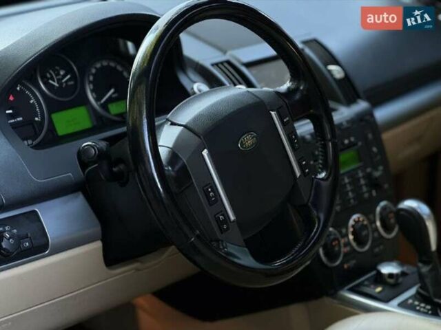 Чорний Ленд Ровер Freelander, об'ємом двигуна 2.2 л та пробігом 211 тис. км за 9999 $, фото 22 на Automoto.ua