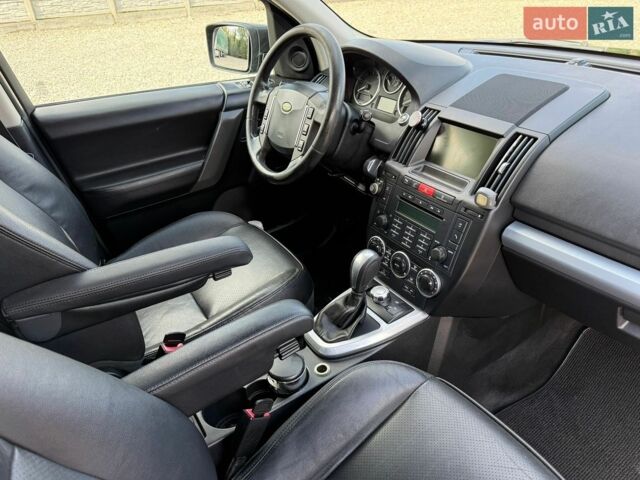 Чорний Ленд Ровер Freelander, об'ємом двигуна 2.2 л та пробігом 240 тис. км за 10700 $, фото 44 на Automoto.ua