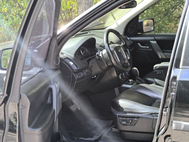 Чорний Ленд Ровер Freelander, об'ємом двигуна 3.2 л та пробігом 227 тис. км за 9099 $, фото 5 на Automoto.ua