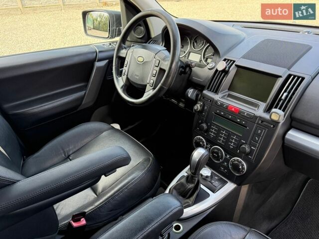 Чорний Ленд Ровер Freelander, об'ємом двигуна 2.2 л та пробігом 240 тис. км за 10700 $, фото 43 на Automoto.ua