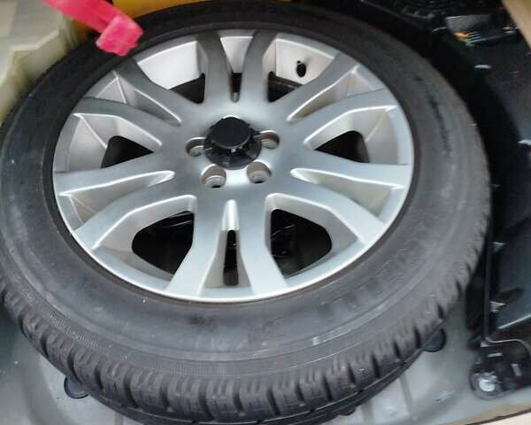 Черный Ленд Ровер Фрилендер, объемом двигателя 2.2 л и пробегом 261 тыс. км за 9700 $, фото 17 на Automoto.ua