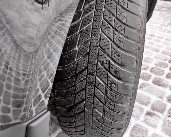 Черный Ленд Ровер Фрилендер, объемом двигателя 2.2 л и пробегом 261 тыс. км за 9700 $, фото 32 на Automoto.ua