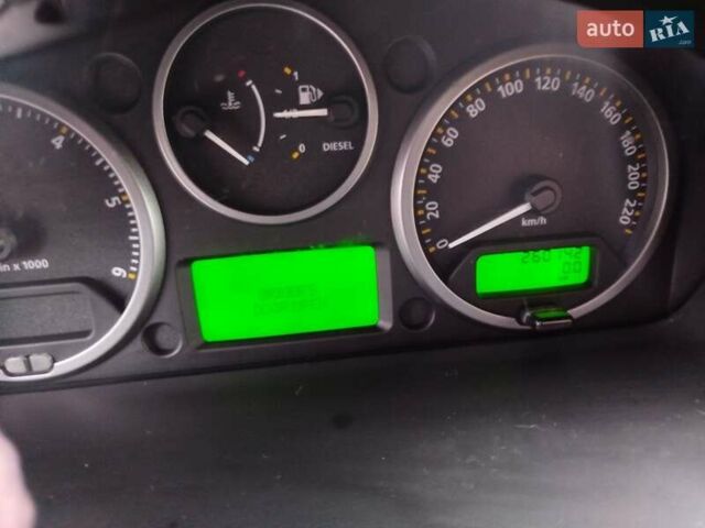 Черный Ленд Ровер Фрилендер, объемом двигателя 2.2 л и пробегом 261 тыс. км за 9700 $, фото 11 на Automoto.ua