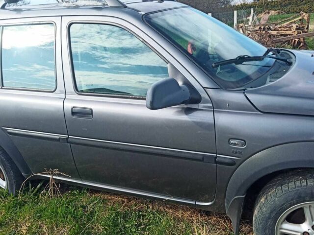 Чорний Ленд Ровер Freelander, об'ємом двигуна 2 л та пробігом 220 тис. км за 2414 $, фото 5 на Automoto.ua