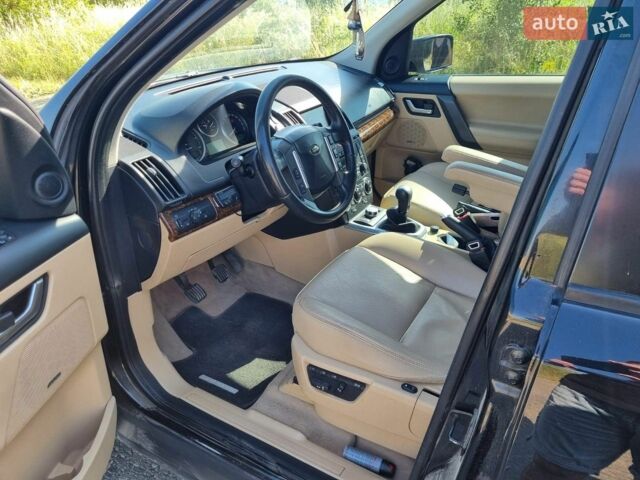 Чорний Ленд Ровер Freelander, об'ємом двигуна 2.18 л та пробігом 260 тис. км за 10300 $, фото 4 на Automoto.ua