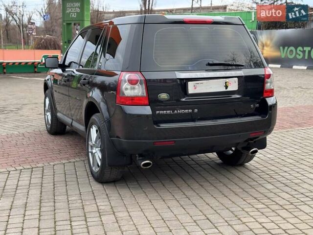 Черный Ленд Ровер Фрилендер, объемом двигателя 3.2 л и пробегом 207 тыс. км за 7950 $, фото 2 на Automoto.ua