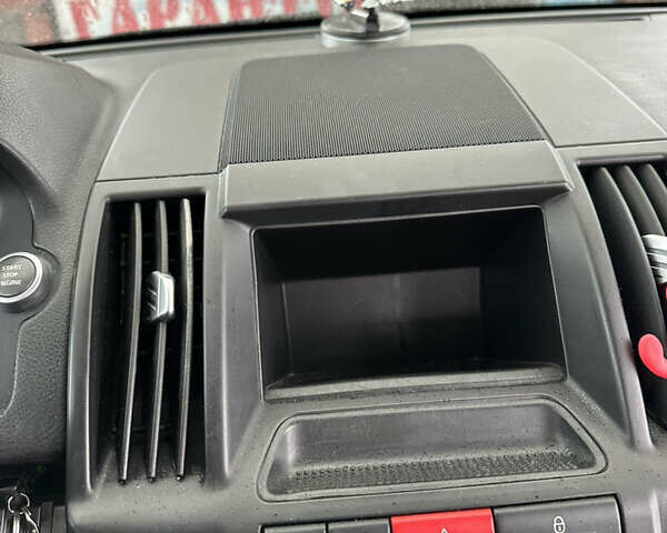 Чорний Ленд Ровер Freelander, об'ємом двигуна 2.2 л та пробігом 367 тис. км за 9500 $, фото 14 на Automoto.ua