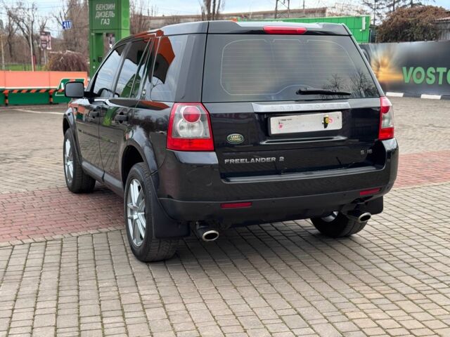 Черный Ленд Ровер Фрилендер, объемом двигателя 3.2 л и пробегом 201 тыс. км за 7950 $, фото 1 на Automoto.ua