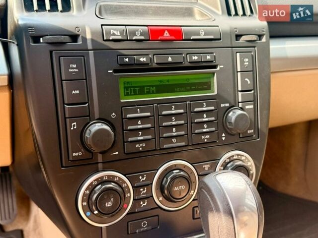 Чорний Ленд Ровер Freelander, об'ємом двигуна 2.2 л та пробігом 193 тис. км за 9700 $, фото 10 на Automoto.ua