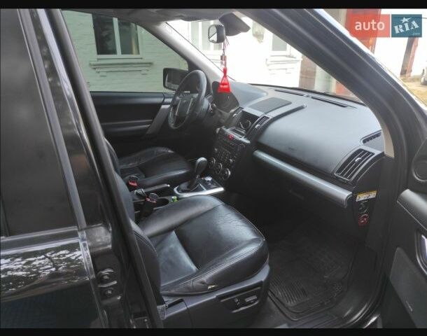 Черный Ленд Ровер Фрилендер, объемом двигателя 3.2 л и пробегом 212 тыс. км за 7800 $, фото 2 на Automoto.ua