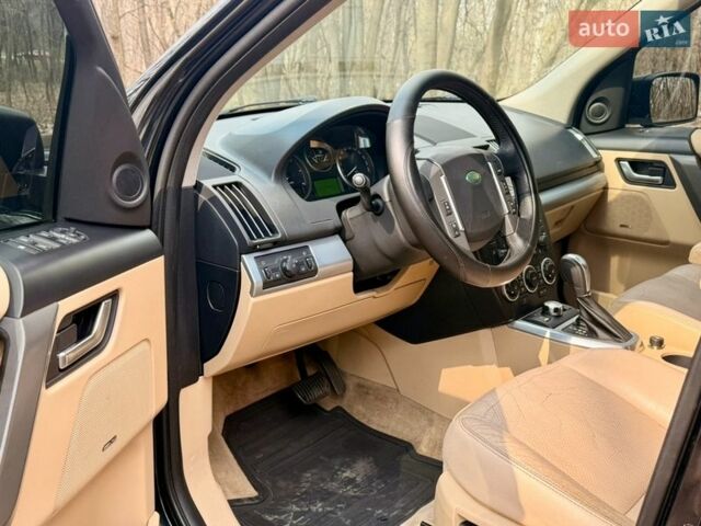 Чорний Ленд Ровер Freelander, об'ємом двигуна 2.2 л та пробігом 193 тис. км за 9700 $, фото 7 на Automoto.ua