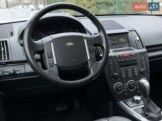 Черный Ленд Ровер Фрилендер, объемом двигателя 2.2 л и пробегом 228 тыс. км за 12350 $, фото 48 на Automoto.ua