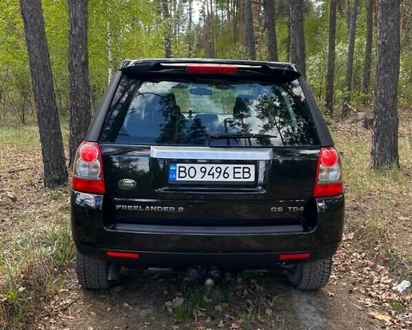 Чорний Ленд Ровер Freelander, об'ємом двигуна 2.18 л та пробігом 332 тис. км за 10000 $, фото 3 на Automoto.ua
