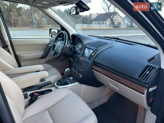 Черный Ленд Ровер Фрилендер, объемом двигателя 2.2 л и пробегом 230 тыс. км за 11500 $, фото 28 на Automoto.ua