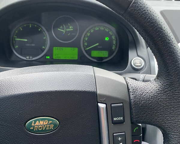 Черный Ленд Ровер Фрилендер, объемом двигателя 2.18 л и пробегом 293 тыс. км за 8987 $, фото 16 на Automoto.ua