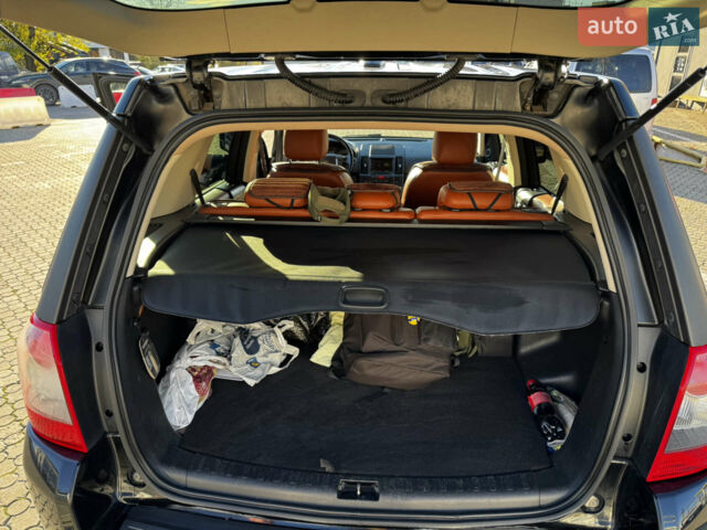 Чорний Ленд Ровер Freelander, об'ємом двигуна 2.18 л та пробігом 280 тис. км за 10500 $, фото 9 на Automoto.ua