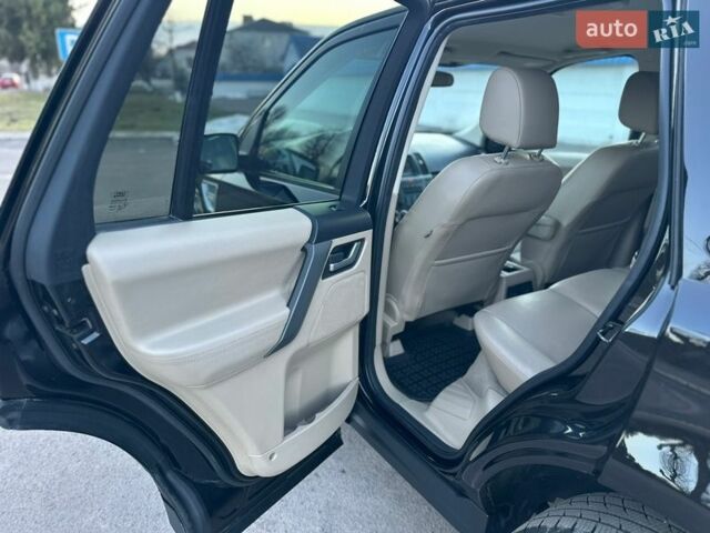 Чорний Ленд Ровер Freelander, об'ємом двигуна 2.2 л та пробігом 230 тис. км за 11500 $, фото 23 на Automoto.ua