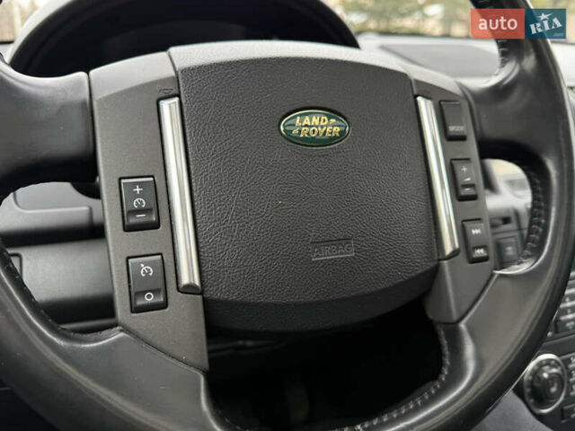 Черный Ленд Ровер Фрилендер, объемом двигателя 2.2 л и пробегом 228 тыс. км за 12350 $, фото 75 на Automoto.ua
