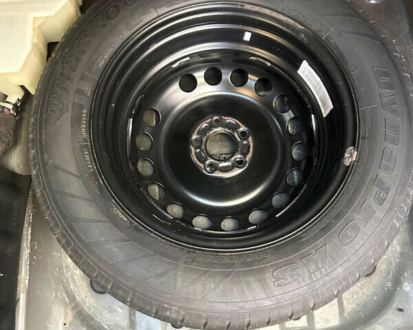 Чорний Ленд Ровер Freelander, об'ємом двигуна 2.18 л та пробігом 332 тис. км за 10000 $, фото 10 на Automoto.ua