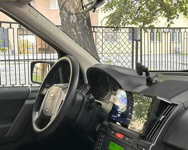 Чорний Ленд Ровер Freelander, об'ємом двигуна 2.18 л та пробігом 332 тис. км за 10000 $, фото 9 на Automoto.ua