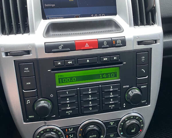 Черный Ленд Ровер Фрилендер, объемом двигателя 2.18 л и пробегом 293 тыс. км за 8987 $, фото 17 на Automoto.ua