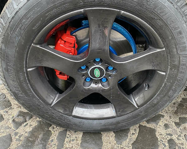 Черный Ленд Ровер Фрилендер, объемом двигателя 2.18 л и пробегом 293 тыс. км за 8987 $, фото 11 на Automoto.ua