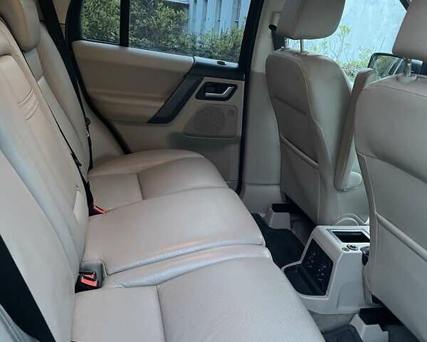 Черный Ленд Ровер Фрилендер, объемом двигателя 2.2 л и пробегом 871 тыс. км за 5000 $, фото 16 на Automoto.ua